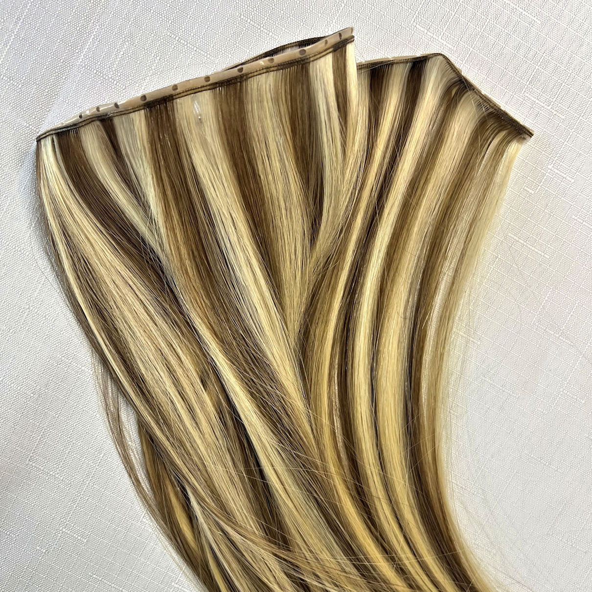 Invisible Butterfly Weft by Human Hair Supplies Invisible Butterfly Weft by Human Hair Supplies