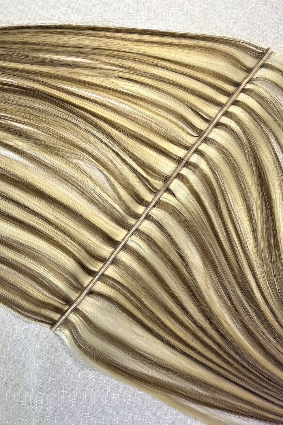 Invisible Butterfly Weft #18/613 Foiled Blonde - Human Hair Supplies Australia