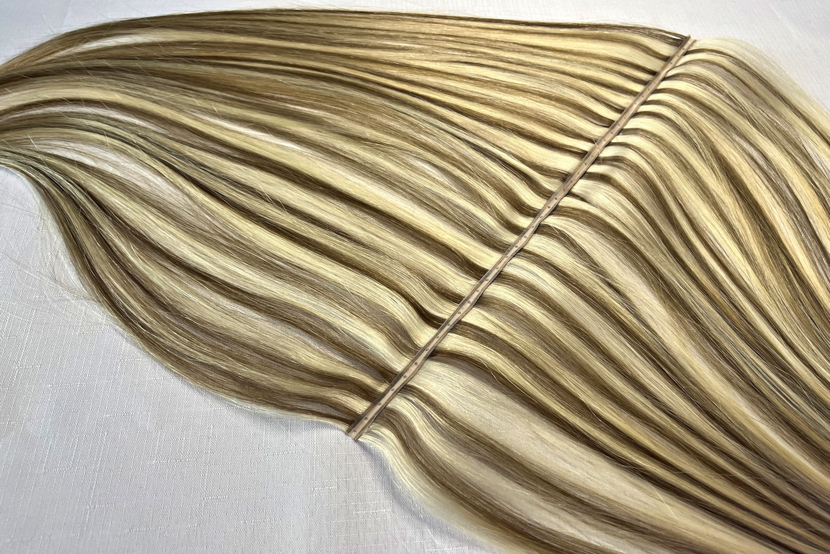 Invisible Butterfly Weft #18/613 Foiled Blonde - Human Hair Supplies Australia
