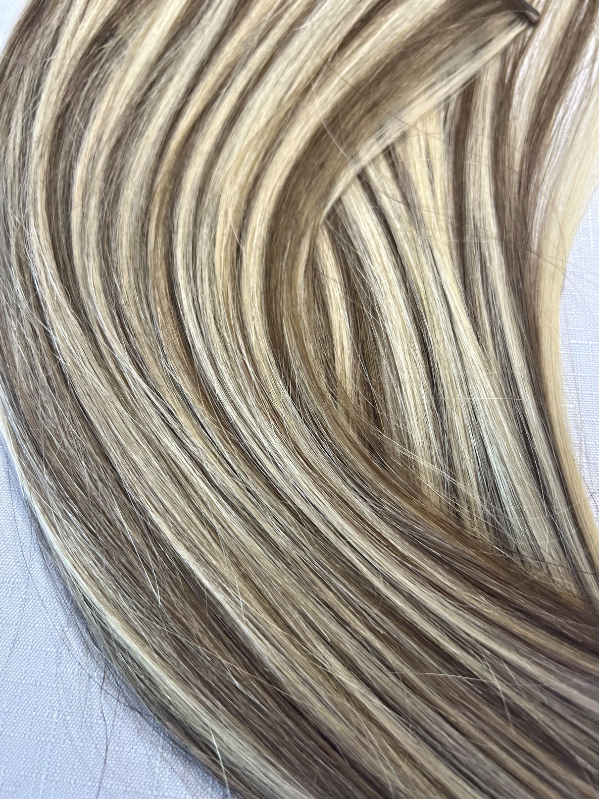 Invisible Butterfly Weft #18/613 Foiled Blonde - Human Hair Supplies Australia